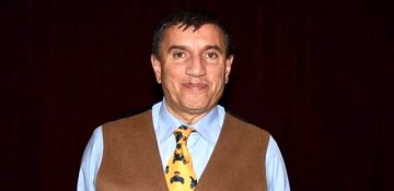 Bamsı Beyrəyin Banuçiçəyi qadınlığı ilə vurması 