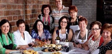 Bu restoranda yeməkləri fərqli ölkələrdən gələn nənələr bişirir FOTO/VİDEO