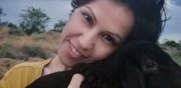 Sədrdən bələdiyyə üzvünə təzyiq - Şəkillərini küçəyə yapışdırır