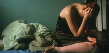 Uzun müddətli münasibətlərdə qadınlar cinsi istəyi itirməyə kişilərdən daha meyllidirlər