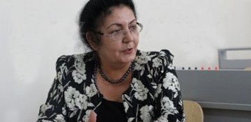  Kamalə Abiyeva yazır:Azad etdikləri ərazilərdə Şəhid ailələrinə, qazilərimizə torpaq sahəsi verilməsini təklif edirəm.