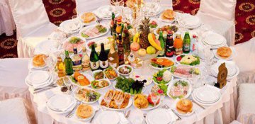 Elimizin toy adəti var